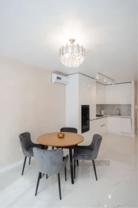 Rent an apartment, Zamarstinivska-vul, Lviv, Shevchenkivskiy district, id 5883795