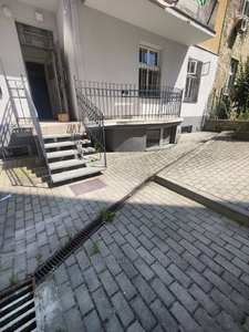 Commercial real estate for rent, Freestanding building, Antonovicha-V-vul, Lviv, Zaliznichniy district, id 5898551
