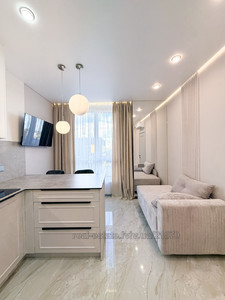 Buy an apartment, Khmelnickogo-B-vul, Lviv, Shevchenkivskiy district, id 5898846