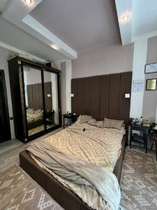 Buy an apartment, Austrian, Chuprinki-T-gen-vul, Lviv, Frankivskiy district, id 5893505