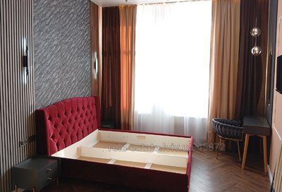 Купити квартиру, Святого Теодора пл., Львів, Галицький район, id 5738692