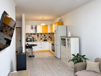 Rent an apartment, Lipinskogo-V-vul, 28, Lviv, Shevchenkivskiy district, id 5900414