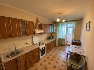 Rent an apartment, Czekh, Khmelnickogo-B-vul, Lviv, Shevchenkivskiy district, id 5837426