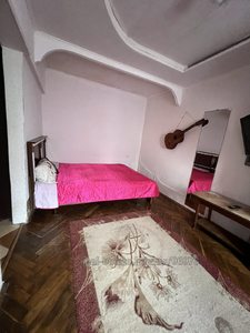 Rent an apartment, Stalinka, Gushalevicha-I-vul, Lviv, Shevchenkivskiy district, id 5832341