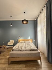 Rent an apartment, Stalinka, Koniskogo-O-vul, 6, Lviv, Lichakivskiy district, id 5820631