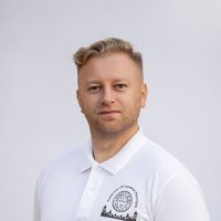 Качур Ростислав Ан *Location Estate*